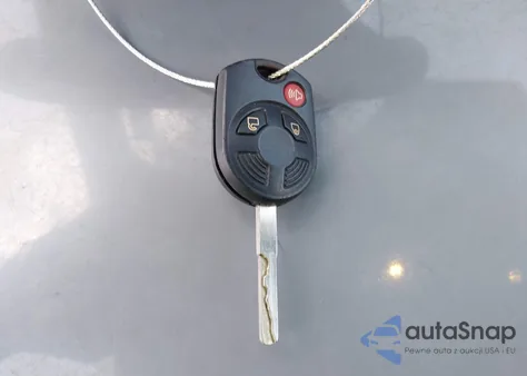 2017 Ford Escape S z USA, uszkodzony, nr VIN 1FMCU0F77HUE98557